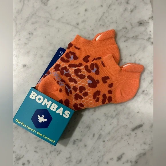 Bombas NEW Tonal Leopard Orange Ankle Socks Womens Sz Small - Picture 2 of 2
